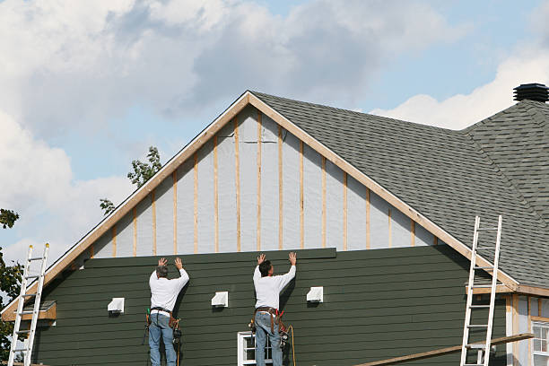 Professional Siding Contractor technician working in Long Beach, NY